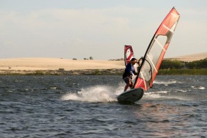 Lawrence windsurfing in Icarai Lawrence windsurfing in Icarai